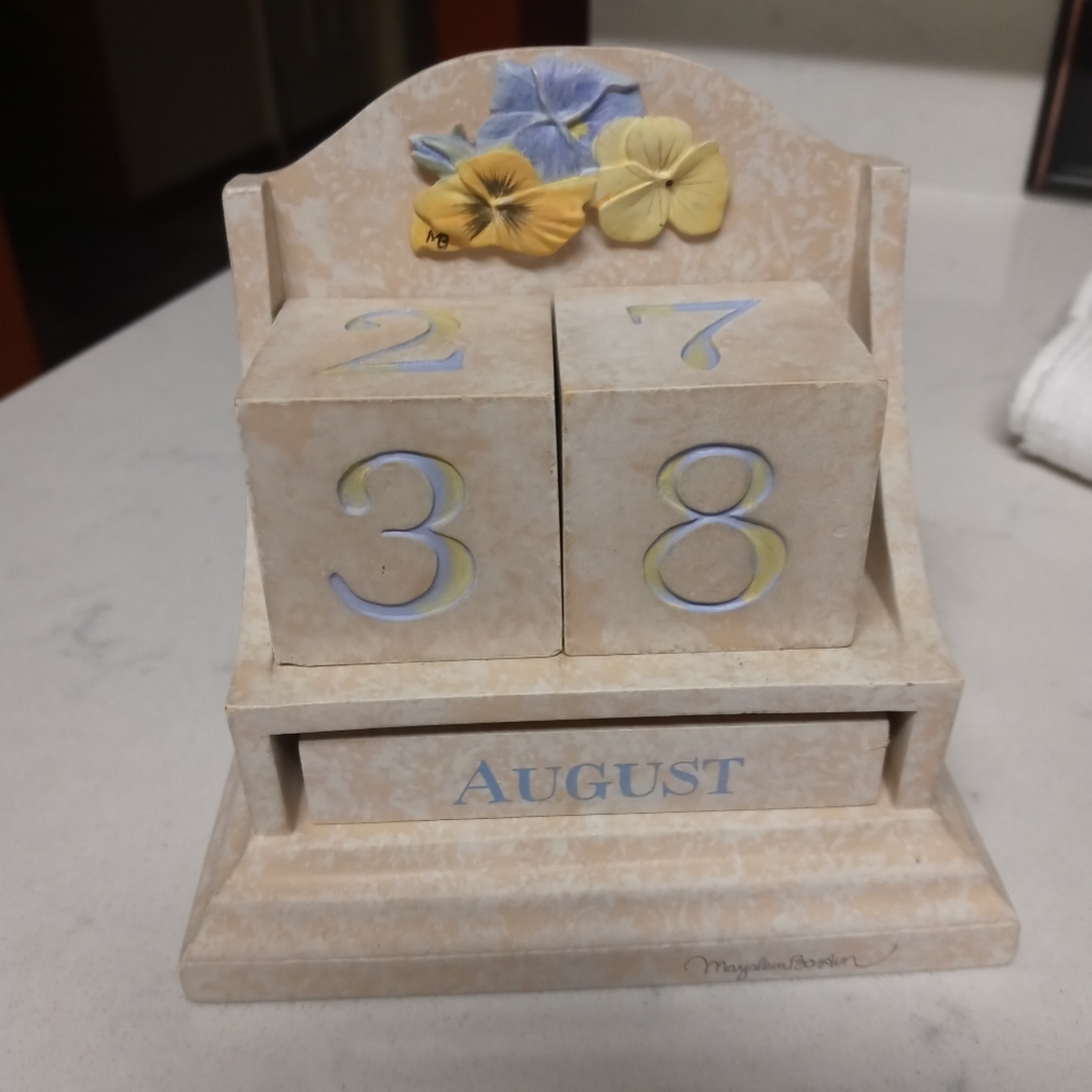 Perpetual block calendar